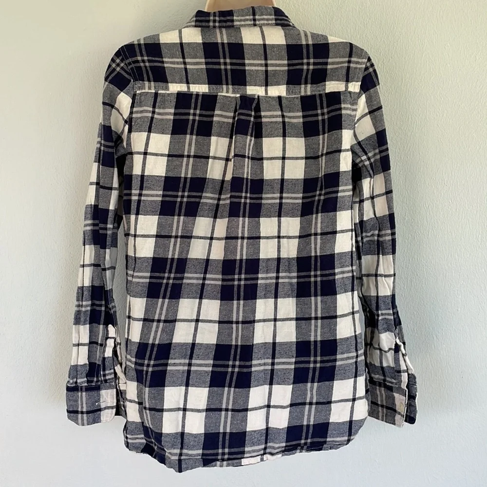 Old Navy blue white classic plaid flannel button down shirt size small - Picture 6 of 8